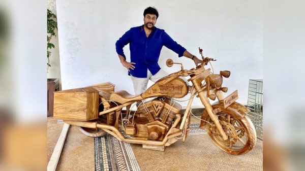 Mohan Babu’s Special Birthday Gift To Chiranjeevi